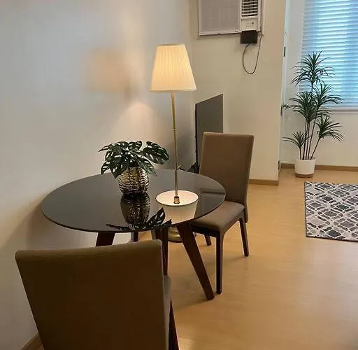 Contemporary At Avant Bgc Apartment Manila